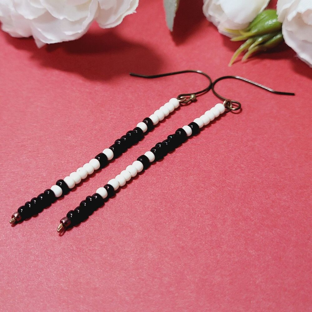Black Glass Antique Bronze Hooks Hidden Meaning earrings Minimalist lightwt 682■